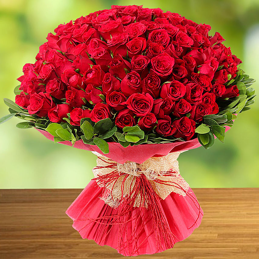 100 Red Roses: Hug Day Flowers