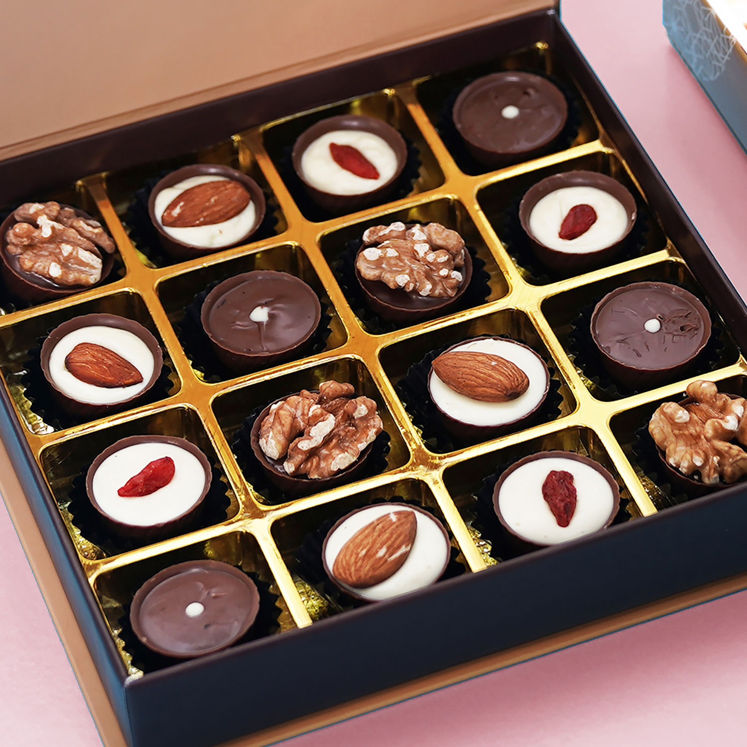 Online Box of Assorted Chocolates Gift Delivery in UAE - Ferns N Petals